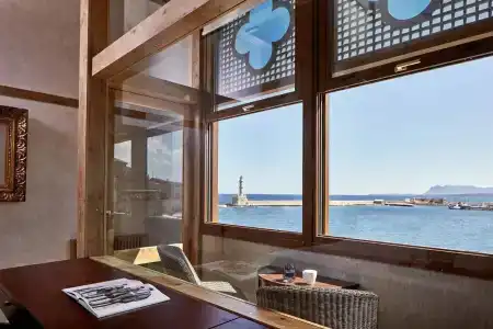 Domus Renier Boutique - Historics Worldwide - 6