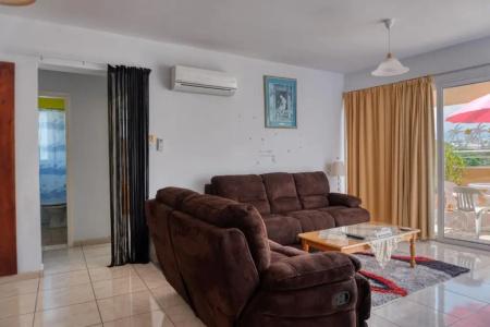 Apollonia Holiday - 2
