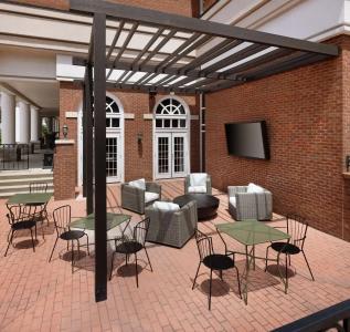 DoubleTree Suites by Hilton - 23