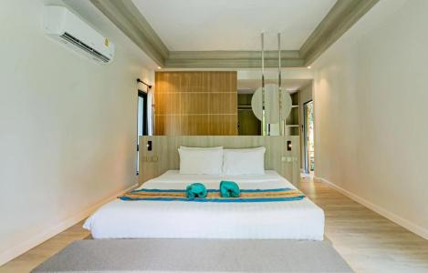 Tonsai Bay - 35