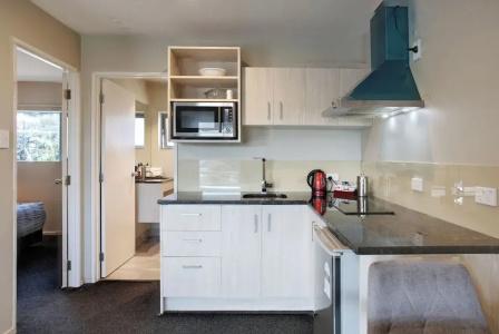 Ellerslie Palms - 23