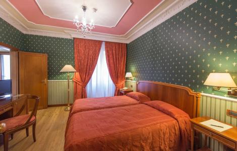 Strozzi Palace - 11