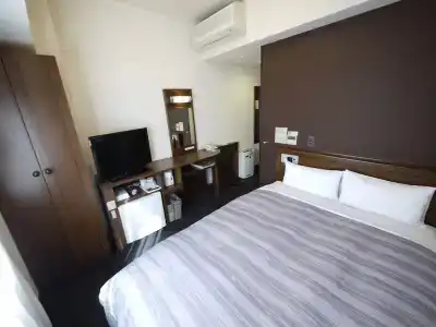 Route-Inn Yokohama Bashamichi - 31