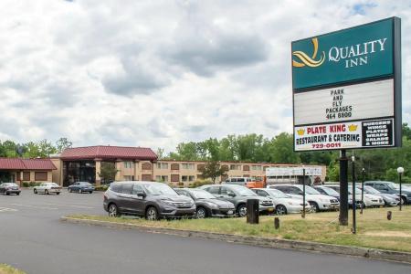 Rodeway Inn Airport - 17