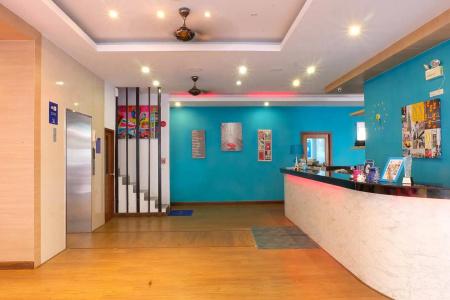 iCheck inn Central Patong - 14