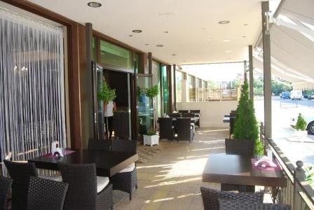Central Plaza - 18