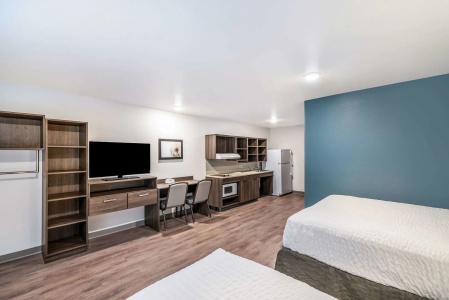 WoodSpring Suites Orlando Kissimmee Maingate - 7