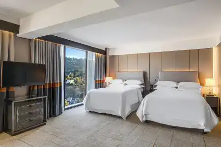 Sheraton Universal - 48