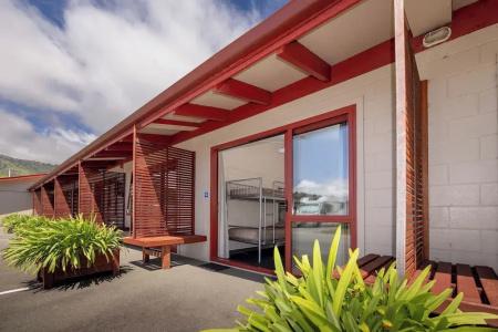 Nelson City Top 10 Holiday Park - 35
