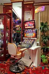 & Casino Cherno More - 12