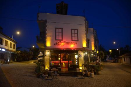 Rebetika & bistro - 0