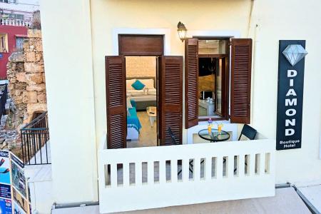Diamond Luxury Suites - 19