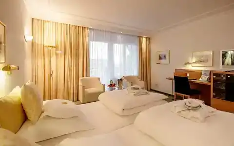 Bayerischer Hof - 40