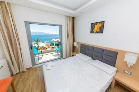 Saranda Palace - 90
