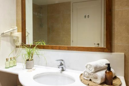 Giannoulis - Grand Bay Beach Resort (Exclusive Adults Only) - 9