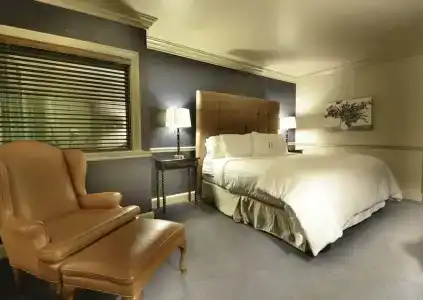 The Remington Suite and Spa - 28