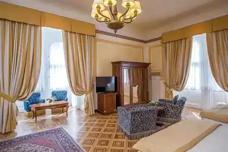 Bristol Palace - 73