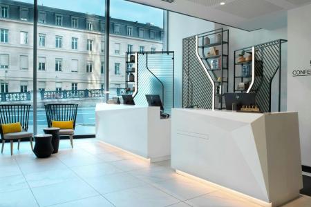 Courtyard by Marriott Paris Gare de Lyon - 1