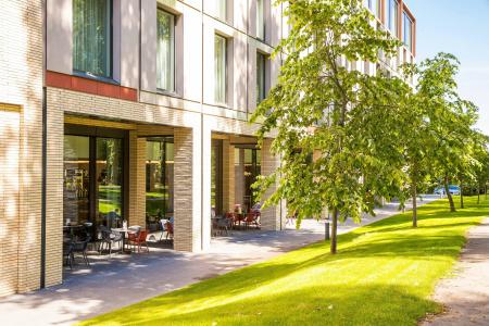 Courtyard by Marriott Edinburgh West - 16