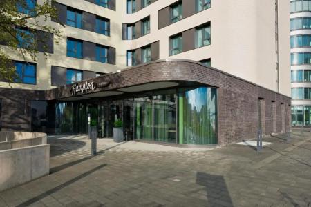 Hampton By Hilton Frankfurt Airport - 20