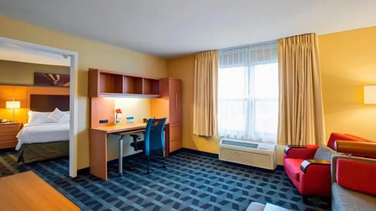 TownePlace Suites by Marriott Kansas City - 21