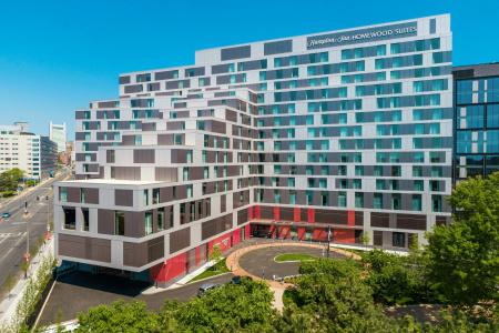 Hampton Inn Boston Seaport District - 34