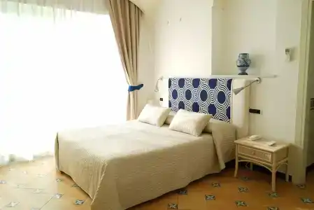 Bellevue Suite - 87