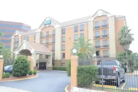 Comfort Inn & Suites Southwest Freeway at Westpark - 26