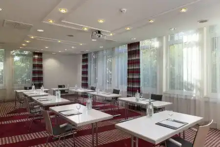 Holiday Inn Frankfurt Airport - Neu-Isenburg, An Ihg - 21