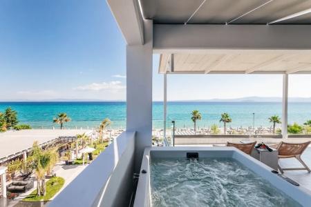 Blue Carpet Luxury Suites - 75