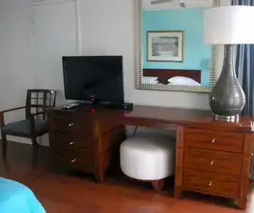 Green Island Inn - 9