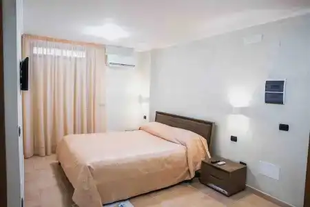 Vittoria Guest House Salerno - 4