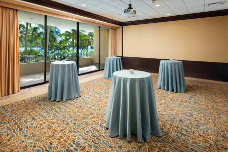 Sheraton Waikiki - 39