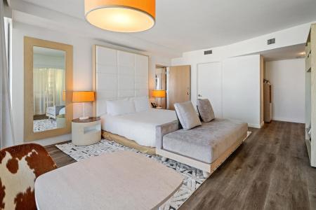 The Gabriel Miami Downtown, Curio Collection by Hilton - 5