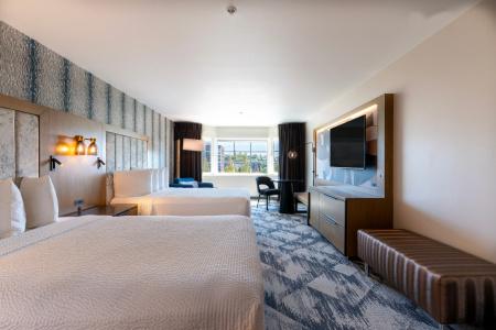 Silver Cloud - Seattle Broadway - 4