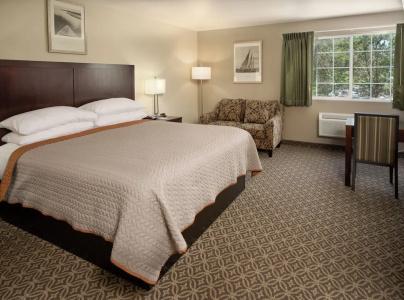 Hilltop Inn by Riversage - 40