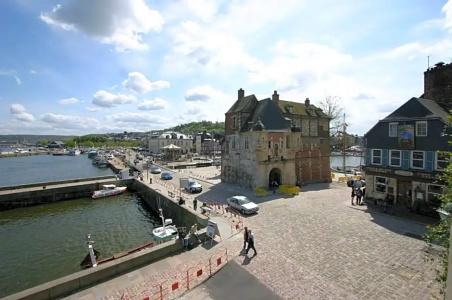 Best Western Le Cheval Blanc -Centre- Vieux Port - 41