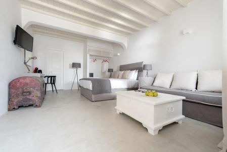 Cova Mykonos Suites - 42