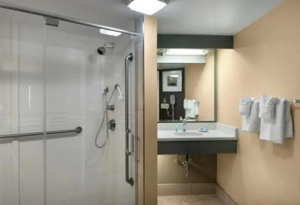 Breakers Resort - 204