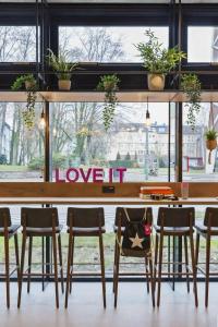Moxy Duesseldorf South - 11