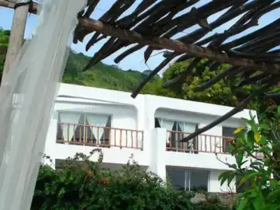 Bliss Boutique Seychelles - 0