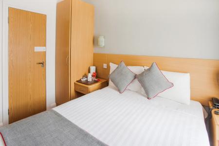 Oyo London Guest House - 27