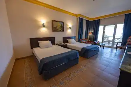Lahami Bay Resort - 4