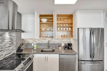 The Alexander All Suites - 721