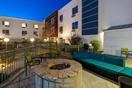 SpringHill Suites by Marriott - 18