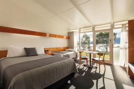 Riverfront & Villas - 37