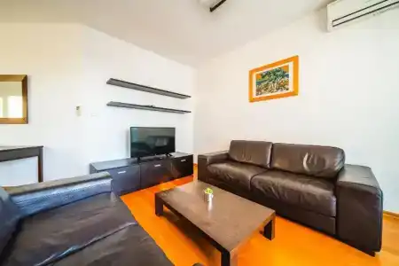 Pervanovo with Free Parking - 322