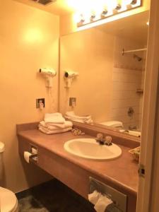 Tropicana Suite - 36