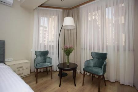 A Yerevan - 30