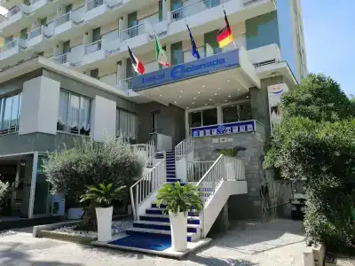 Esplanade - 0